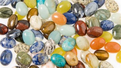 «مواد البناء»: 766 مليون دولار صادرات الحلي والأحجار الكريمة في 5 أشهر