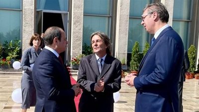 الرئيس الصربي يستقبل السيسي بالقصر الرئاسي في بلجراد