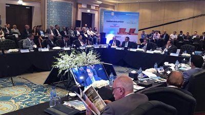 مطالب بدعم تصدير العقار وجذب الإستثمارات فى مائدة 