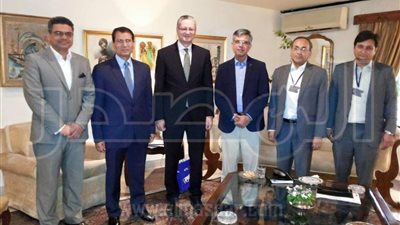 السفير المصري بنيودلهي يستقبل وفد رابطة مصنعي مكونات السيارات بالهند