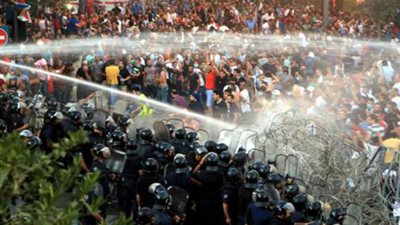 اجتماع استثنائي لمجلس الوزراء اللبناني وسط مطالب باستقالة الحكومة