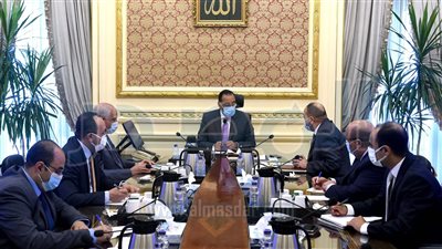 رئيس الوزراء يُكلف بتوفير مليار جنيه لتعويضات المحاور المرورية بالجيزة