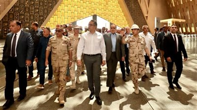 وزير السياحة يتفقد الموقف التنفيذي لأعمال المتحف المصري الكبير