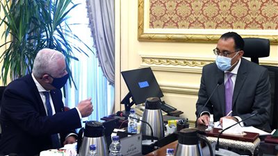 مدبولي يتابع مستجدات تطوير المناهج والخريطة الزمنية للعام الدراسي