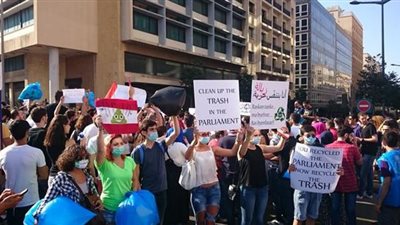 فشل الإجتماع الطارئ للحكومة اللبنانية لحل أزمة النفايات