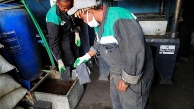 أقوى من الخرسانة.. طوب بناء جديد من مخلفات البلاستيك