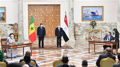 السيسي ونظيره السنغالي يشهدان توقيع اتفاقيات ومذكرات تفاهم