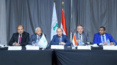 وزير الصناعة: القطاع الخاص لاعب رئيسى فى تحقيق التنمية المستدامة لشعوب المنطقة العربية