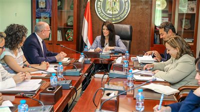 «المشاط» تبحث تضمين ملاحظات الجهات الوطنية في تقرير المناخ والتنمية CCDR