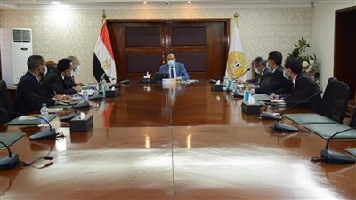 وزير التنمية المحلية يوجه بسرعة الانتهاء من مشروعات إدارة المخلفات الصلبة بالمحافظات
