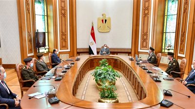السيسي يتابع الموقف التنفيذي لعدد من مشروعات الهيئة الهندسية