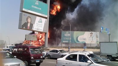 السيطرة على حريق انفجار خط غاز التجمع الخامس