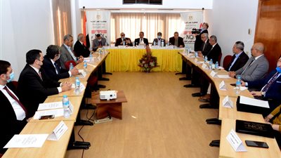 نيفين جامع توافق على اعتماد 12 استشاريا في الجودة والإدارة الدولية