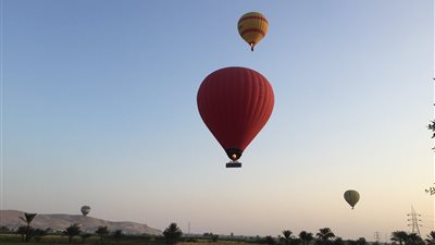 9 رحلات للبالون الطائر تحلق فوق سماء الأقصر 