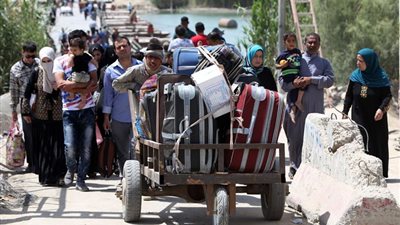 بالفيديو.. استمرار تدفق الاف العراقيين الفارين من مدينة الرمادي إلى بغداد