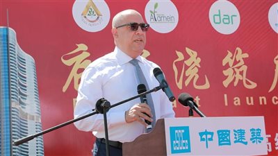 «الجزار» يشهد الانتهاء من الأساسات الخرسانية للبرج الأيقوني بالعلمين الجديدة