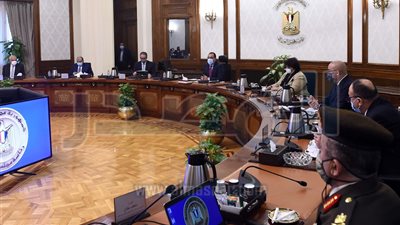 «مدبولي» يُتابع تنفيذ المتحف المصري الكبير وتطوير المنطقة المحيطة