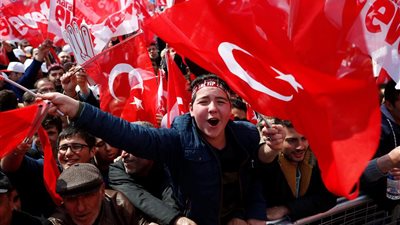 مظاهرات في معظم المدن التركية ضد نتائج الاستفتاء