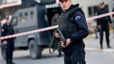 إصابة 3 أشخاص في تفجير استهدف قطار شحن شرقي تركيا