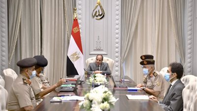 السيسي يوجه بتحويل منطقة شق الثعبان إلى مدينة صناعية متكاملة للرخام والجرانيت