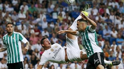 بيل ورودريجيز يقودان ريال مدريد لإكتساح بيتيس وفوز صعب لبرشلونة