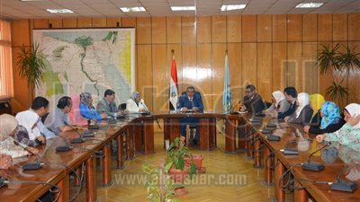 سعفان: إعداد العمالة اللازمة للمشروعات القومية (صور)