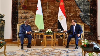 السيسي يؤكد حرص مصر علي تعزيز التعاون الاستراتيجي مع جيبوتي