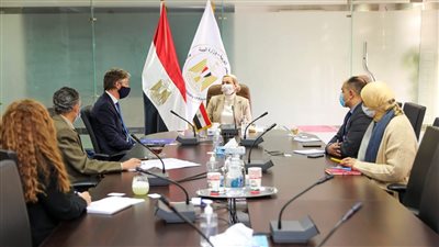 وزيرة البيئة: إطلاق حوار وطني لرفع الوعي بقضية تغير المناخ