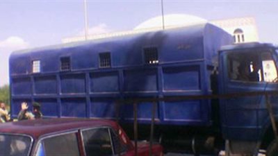 تأجيل محاكمة الضباط الأربعة المتهمين في قضية 