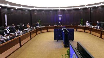 رئيس الوزراء يتابع تحضيرات استضافة مصر لمؤتمر المناخ COP27