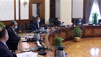 رئيس الوزراء: وضع دليل استرشادي موحد لمواصفات البنية التحتية للخدمات
