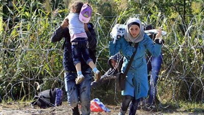  المجر تطلب من ألمانيا توضيح القواعد القانونية لسفر اللاجئين
