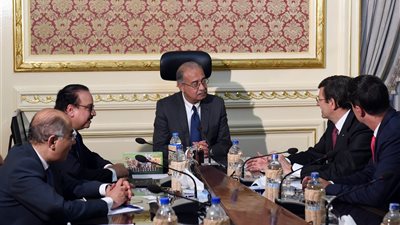 رئيس الوزراء: 