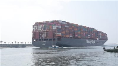 قناة السويس تسجل أعلى معدل يومي في تاريخها بعبور 89 سفينة 