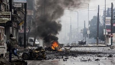 المرصد السوري: مقتل 45 شخص في قصف بالبراميل المتفجرة على 