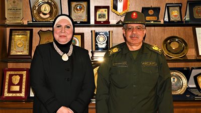 وزيرة التجارة تبحث مخطط إنشاء منطقة صناعية بمشروع مشارف بالاسكندرية