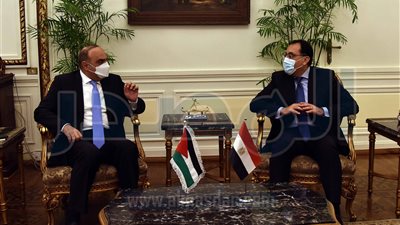 مدبولي: توجيهات رئاسية بتنفيذ مشروعات مشتركة مع الأردن