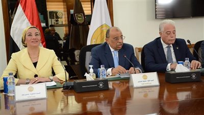 وزيرا التنمية المحلية والبيئة يناقشان عروض الشركات للعمل بمنظومة المخلفات في جنوب سيناء
