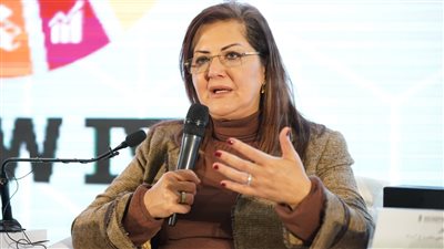 وزيرة التخطيط تعلن إطلاق تدريب لـ 2000 شاب علي برامج المناخ