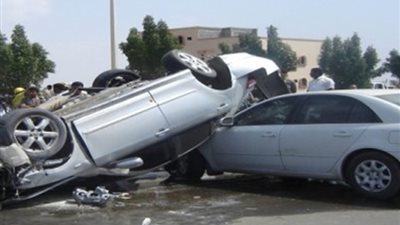 الصحة: وفاة شخصين وإصابة 18 آخرين في حادث انقلاب سيارة بالبحيرة