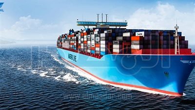 مميش: عبور 50 سفينة لقناة السويس بإجمالي حمولات 3 مليون طن