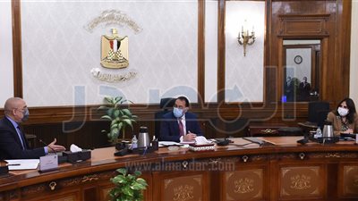 الحكومة تستهدف إنتاج 8.5 مليون متر مكعب مياه محلاة يوميًا عام 2050