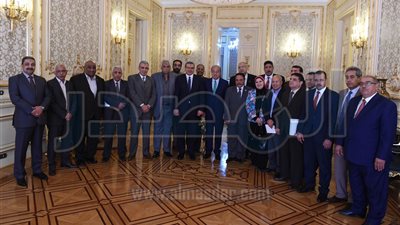 تفاصيل لقاء رئيس الوزراء بأعضاء 