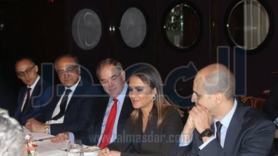 سحر نصر تلتقي عددا من ممثلي البنوك الاستثمارية الأمريكية في نيويورك