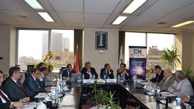 الأعمال المصريين تجتمع بممثلي 