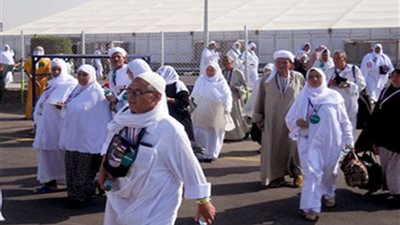276 معتمرا يغادرون ميناء 