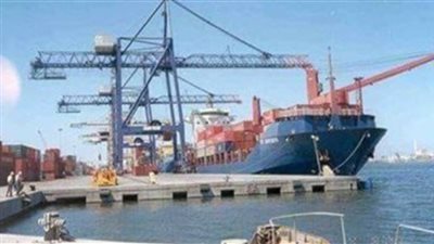 تداول 12 سفينة حاويات وبضائع بموانىء بورسعيد خلال 24 ساعة