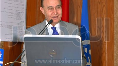 مميش يستعرض آفاق التنمية بمحور قناة السويس اليوم