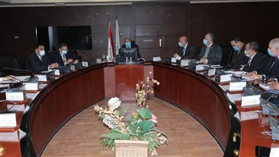 وزير النقل يعتمد القوائم المالية لـ مترو الأنفاق لعام 2019-2020