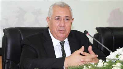 وزير الزراعة يشدد على ضرورة الاهتمام بالبحوث التطبيقية بمجال الأمن الغذائي